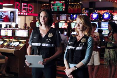 CSI: Den Tätern auf der Spur: Staffel 11, Folge 2: Solange es Haie gibt