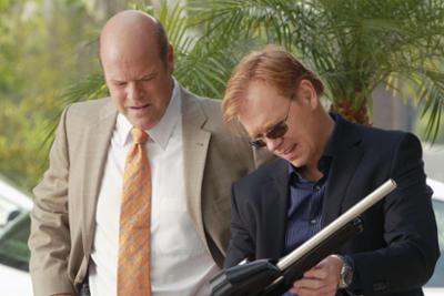 CSI: Miami: Staffel 10, Folge 12: Deine eigenen Leute