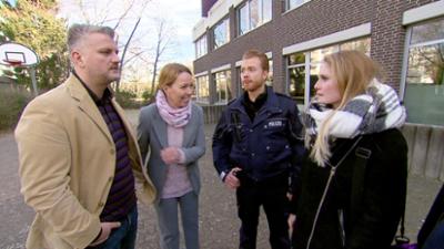 Der Blaulicht Report: Autofahrer flüchtet vor Polizeikontrolle / Einbrecher verliert Finger