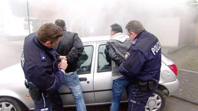 Der Blaulicht Report: Folge 40: Brandstifter hindert Feuerwehr an Löscharbeiten