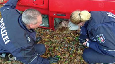 Der Blaulicht Report: Folge 17: Schüsse auf Auto verursachen Unfall