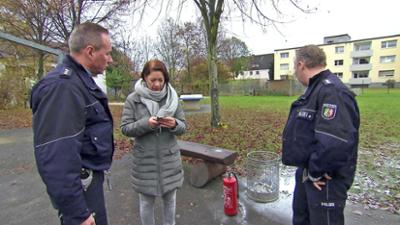 Der Blaulicht Report: Folge 18: Brennender Mülleimer enthüllt trauriges Schicksal