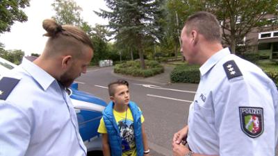 Der Blaulicht Report: Folge 21: Kind wird nicht von Geburtstagsparty abgeholt