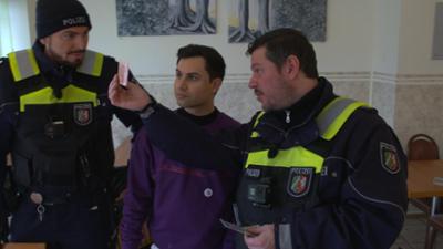 Der Blaulicht Report: Folge 36: Der Waldspaziergang/ Falscher Schein