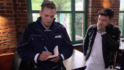 Der Blaulicht Report: Entführte Frau setzt Notruf ab / Passantin findet Baby in Müllcontainer