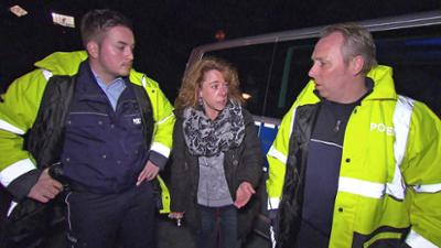 Der Blaulicht Report: Folge 84: Frau erwischt halbnackten Stalker in Küche