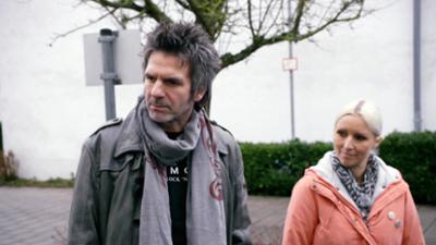Die Versicherungsdetektive: Folge 6: Kaputte Türzarge macht Versicherungsdetektiv stutzig