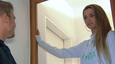 Familien im Brennpunkt: Folge 119: Betrogener Azubi will es Ex-Freundin heimzahlen