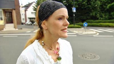 Familien im Brennpunkt: Folge 60: Gigolo-Sohn treibt Mutter in den Wahnsinn