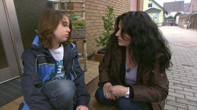 Familien im Brennpunkt: Folge 166: Anhänglicher Sohn nervt seine Mutter