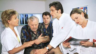 Nikola: Folge 8: Das Knie seines Lebens