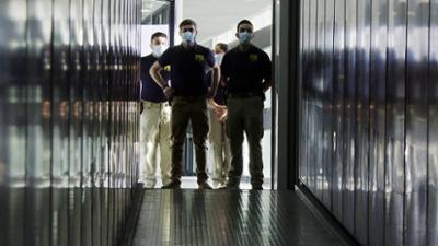 Border Patrol Südamerika: Staffel 2, Folge 9: Passagier mit illegaler Fracht