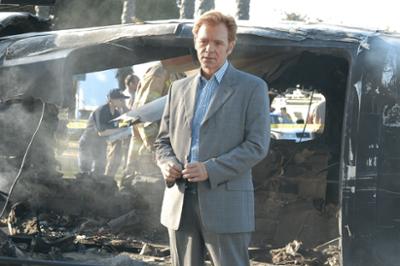 CSI: Miami: Staffel 3, Folge 17: Aus heiterem Himmel