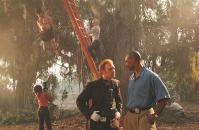 CSI: Miami: Staffel 1, Folge 10: Der Tote am Baum