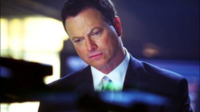 CSI: New York: Staffel 1, Folge 21: Im Kreuzfeuer CSI: New York: Staffel 1, Folge 21: Im Kreuzfeuer