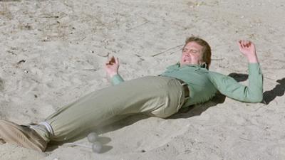 Der Sechs Millionen Dollar Mann: Staffel 5, Folge 14: Unaufhaltsam - Teil 1