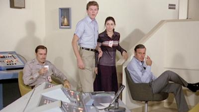 Der Sechs Millionen Dollar Mann: Staffel 5, Folge 13: Flug durch die Zeit