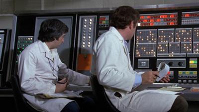 Der Sechs Millionen Dollar Mann: Staffel 1, Folge 6: Der diebische Roboter Der Sechs Millionen Dollar Mann: Staffel 1, Folge 6: Der diebische Roboter