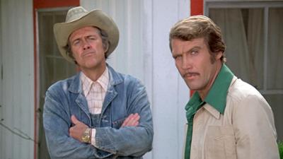 Der Sechs Millionen Dollar Mann: Staffel 4, Folge 15: Hetzjagd - Teil 1