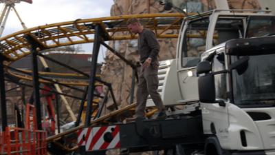 Die Kirmes-Könige: Staffel 1, Folge 1: Breakdance, Achterbahn und kandierte Äpfel