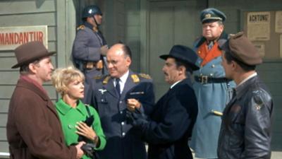 Ein Käfig voller Helden: Folge 7: Hogan spielt Amor