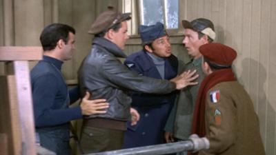 Ein Käfig voller Helden: Folge 8: Kugelsichere Westen