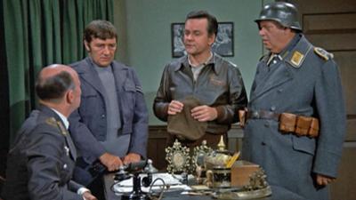 Ein Käfig voller Helden: Folge 13: Freiwillig zum Verrat