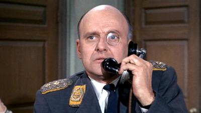 Ein Käfig voller Helden: Folge 22: Raten Sie, wer kommt