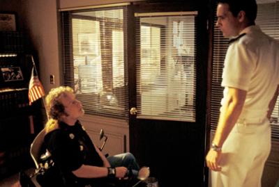 J.A.G. - Im Auftrag der Ehre: Staffel 3, Folge 5: König der Flöhe