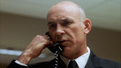 J.A.G. - Im Auftrag der Ehre: Staffel 4, Folge 16: Eiskalter Tod