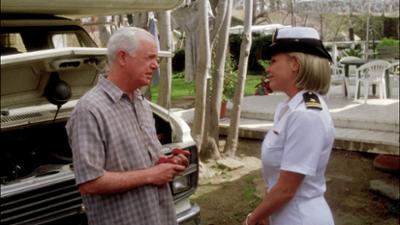 J.A.G. - Im Auftrag der Ehre: Staffel 6, Folge 20: Hohe Wellen