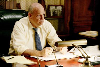 Law & Order: Staffel 17, Folge 15: Schmelztiegel