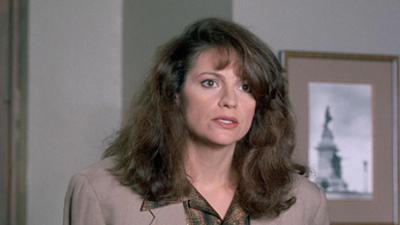 Law & Order: Staffel 3, Folge 1: Vater-Mutter-Kind