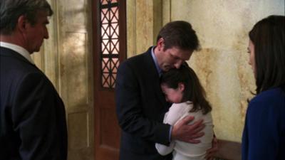 Law & Order: Staffel 16, Folge 16: Geld für Liebe und Leben