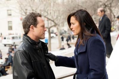 Law & Order: Staffel 14, Folge 17: Am Pranger