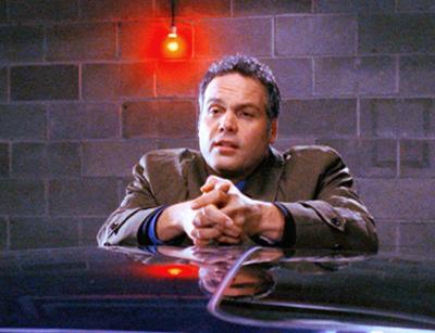 Law & Order: Staffel 13, Folge 12: Im Namen Gottes