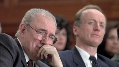 Law & Order: Staffel 3, Folge 21: Ehrenmänner Law & Order: Staffel 3, Folge 21: Ehrenmänner