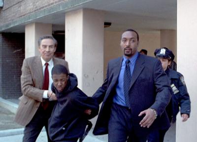 Law & Order: Staffel 11, Folge 22: Die Rache des Ninja Law & Order: Staffel 11, Folge 22: Die Rache des Ninja