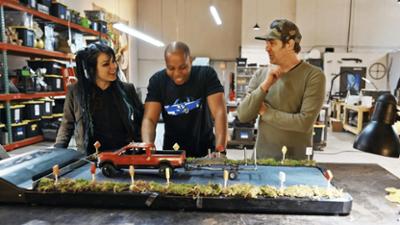 Motor MythBusters: Folge 3: Watt Ihr Volt! Fährt ein E-Auto mit voller Batterie besser?