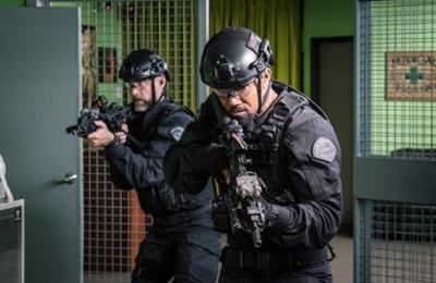 S.W.A.T.: Staffel 1, Folge 9: Suspendiert