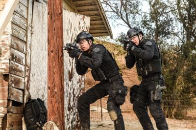 S.W.A.T.: Staffel 1, Folge 12: Giftiges Wasser