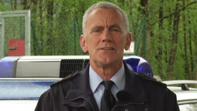 Schneller als die Polizei erlaubt: Staffel 9, Folge 6: Nackter Wahnsinn