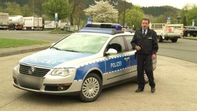 Schneller als die Polizei erlaubt: Staffel 9, Folge 15: Cannabisplantage im Kombi