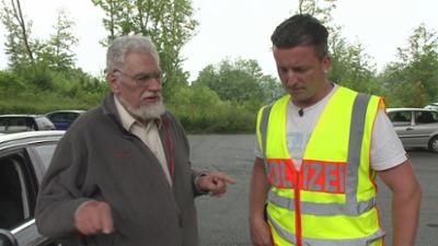 Schneller als die Polizei erlaubt: Staffel 10, Folge 28: Ein Bürgerrechtler ist frustriert
