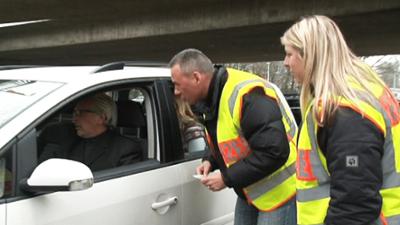 Schneller als die Polizei erlaubt: Staffel 6, Folge 4: Tiefflug in die Achtzigerzone