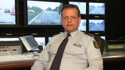 Schneller als die Polizei erlaubt: Staffel 9, Folge 13: Lösegeldübergabe auf dem Rastplatz
