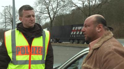 Schneller als die Polizei erlaubt: Staffel 9, Folge 17: Kein "Verwandschaftsbonus"