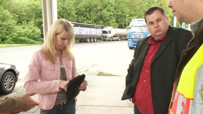 Schneller als die Polizei erlaubt: Staffel 8, Folge 14: Handgemenge bei Tempo 180