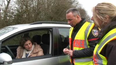 Schneller als die Polizei erlaubt: Staffel 6, Folge 40: Drängeln im Namen der Liebe