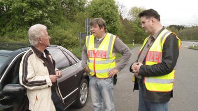 Schneller als die Polizei erlaubt: Staffel 8, Folge 28: Scheinheilig